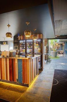 Mac'S Hotel Маунт-Гамбір Екстер'єр фото